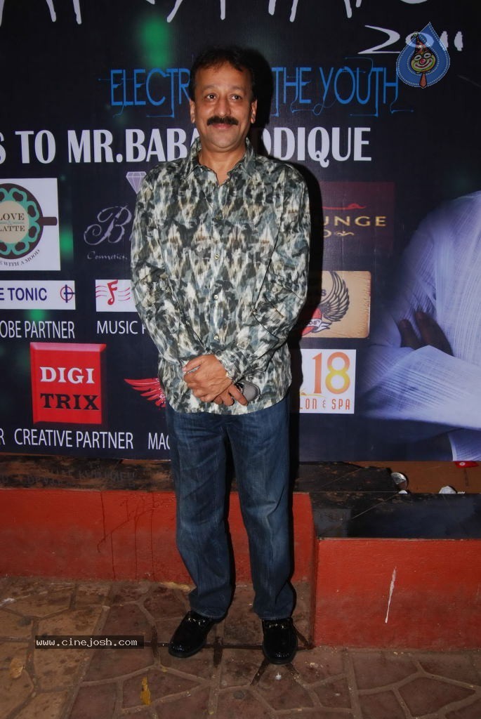 Zarine Khan at MMK College Festival - 2 / 32 photos