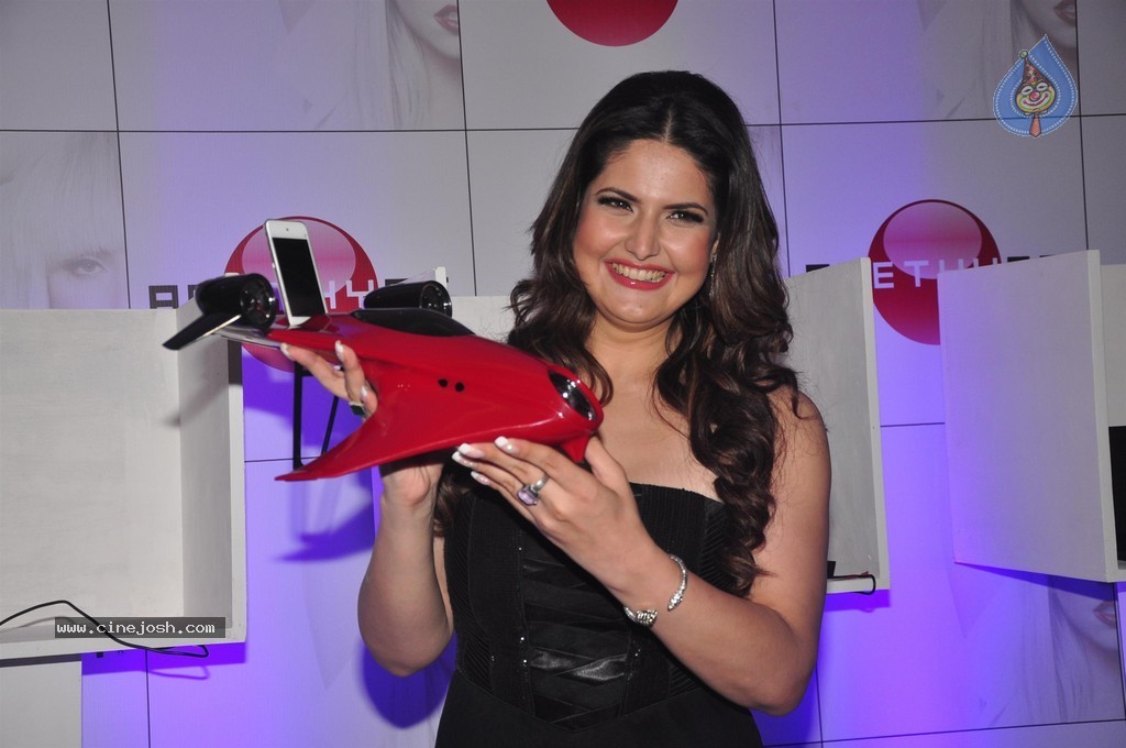 Zarine Khan Launches Amethyst Speakers - 20 / 26 photos