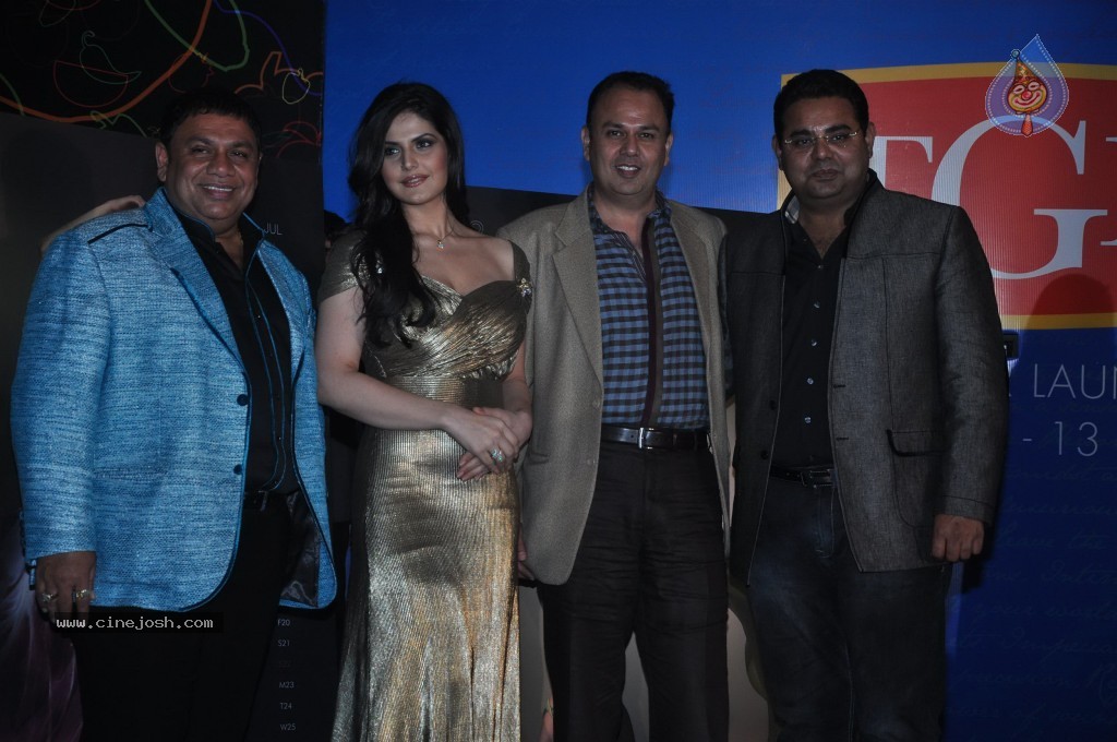 Zarine Khan Launches Vegetarian Calendar - 13 / 36 photos