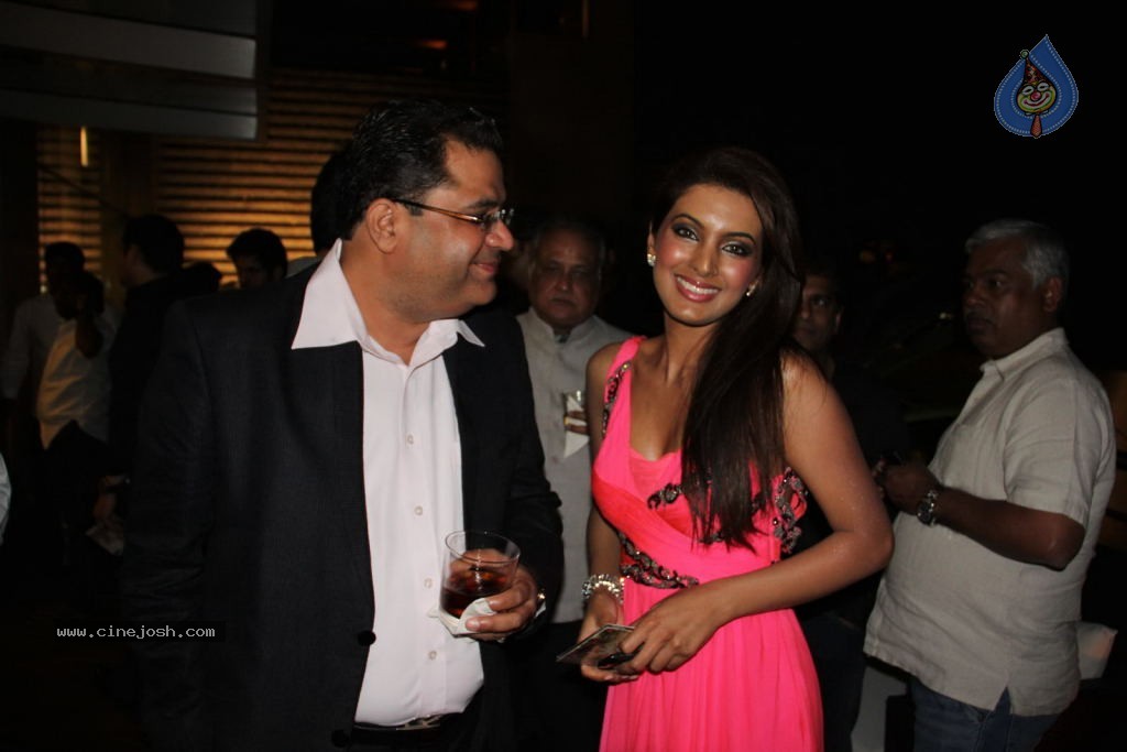 Zilla Ghaziabad Bollywood Movie Audio - 134 / 142 photos