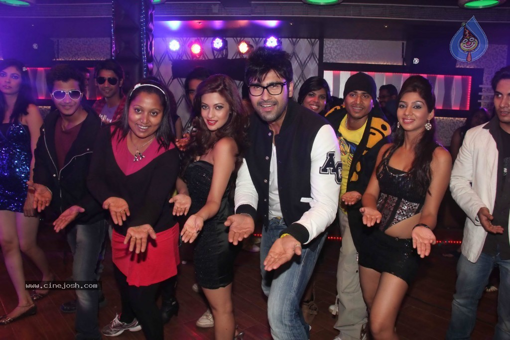 Zindagi 50-50 On Location Song Shoot - 22 / 31 photos