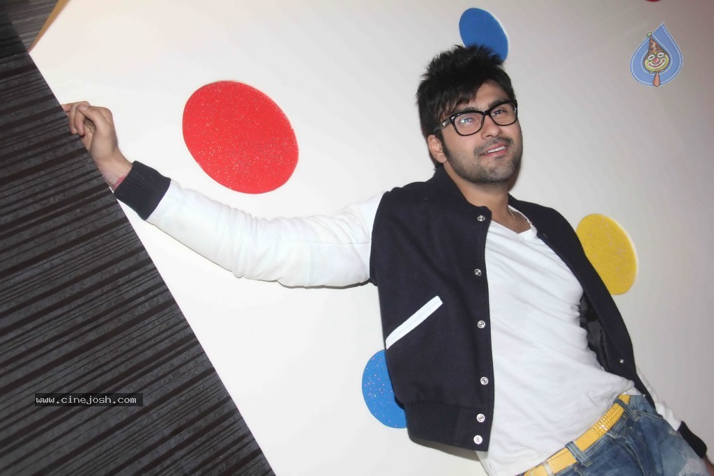 Zindagi 50-50 On Location Song Shoot - 31 / 31 photos