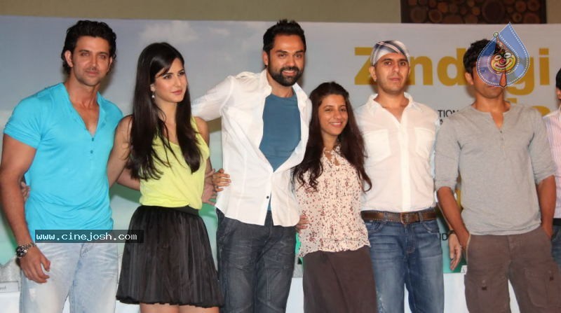Zindgi na Milegi Dobara First Look Launch - 11 / 27 photos