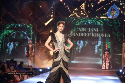 Abu Jani And Sandeep Khosla Fashion Show Photos - 13 of 40