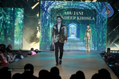 Abu Jani And Sandeep Khosla Fashion Show Photos - 19 of 40