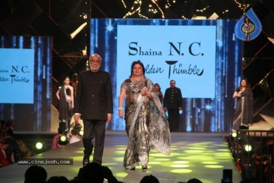 Abu Jani And Sandeep Khosla Fashion Show Photos - 21 of 40