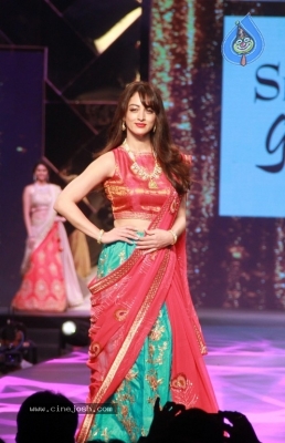 Abu Jani And Sandeep Khosla Fashion Show Photos - 23 of 40