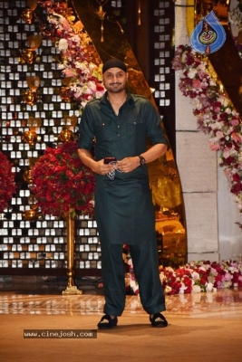 Akash Ambani And Shloka Mehta Engagement Party Photos - 11 of 21