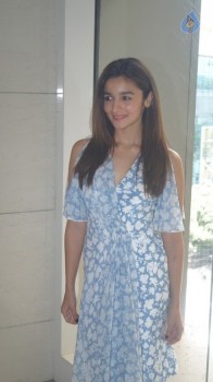 Alia Bhatt at Udta Punjab Film Ikk Kudi Song Launch - 25 of 37