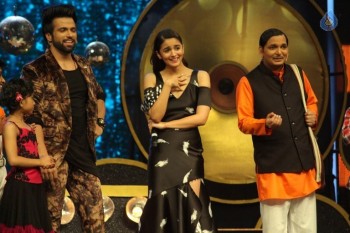 Alia Bhatt On Set Of Super Dancer - 14 of 21