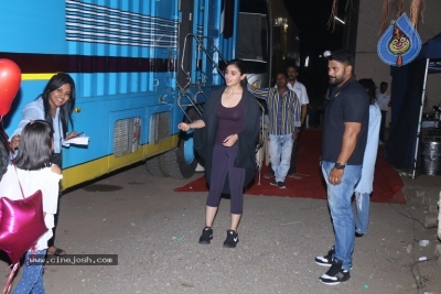 Alia Bhatt Spotted At Mehboob Studio - 7 of 8