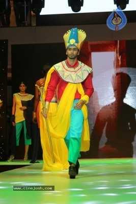 Avassa 2017 Fashion Show Photos - 31 of 50