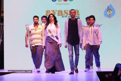 Avassa 2017 Fashion Show Photos - 43 of 50