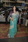 Ayesha Takia n Ranvijay at Riyaz Gangji Store - 41 of 44
