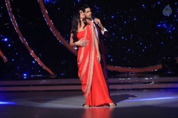 Baar Baar Dekho Team at Set of Jhalak Dikhhla Jaa - 4 of 42