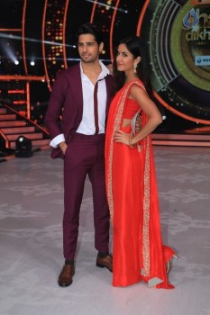 Baar Baar Dekho Team at Set of Jhalak Dikhhla Jaa - 7 of 42