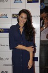 Bolly Celebs at English Vinglish Premiere Show - 22 of 115