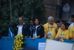 Bolly Celebs at Mumbai Marathon 2011 - 47 of 96