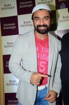 Bollywood Celebrities at Baba Siddique Ifter Party 2 - 16 of 63