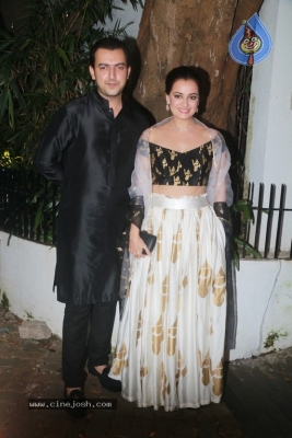 Bollywood Celebrities at Diwali Celebrations Photos - 32 of 76