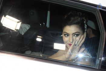 Bollywood Celebrities at Filmfare Awards 2017 - 8 of 49