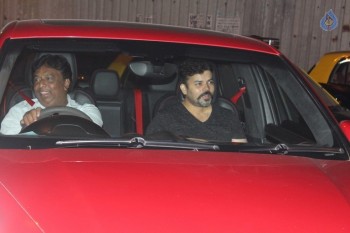 Bollywood Celebrities at Filmfare Awards 2017 - 16 of 49