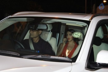 Bollywood Celebrities at Filmfare Awards 2017 - 18 of 49