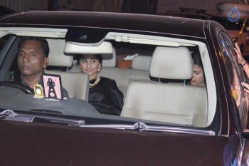 Bollywood Celebrities at Filmfare Awards 2017 - 32 of 49