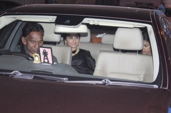 Bollywood Celebrities at Filmfare Awards 2017 - 36 of 49