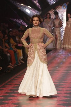 Bollywood Celebrities at IIJW 2015 Fashion Show 2 - 9 of 83