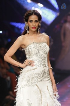 Bollywood Celebrities at IIJW 2015 Fashion Show 2 - 19 of 83