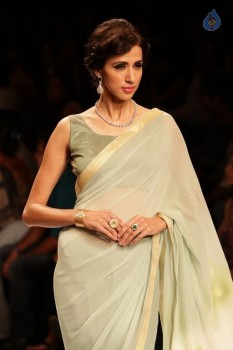 Bollywood Celebrities at IIJW 2015 Show - 43 of 90