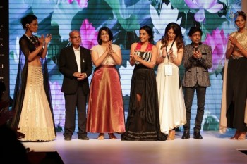 Bollywood Celebrities at IIJW 2015 Show - 47 of 90