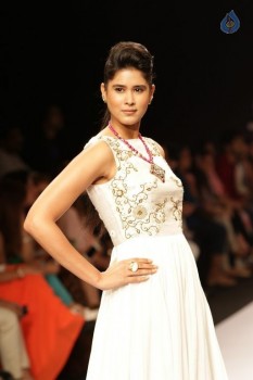 Bollywood Celebrities at IIJW 2015 Show - 54 of 90