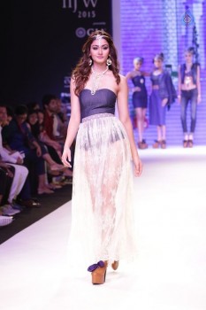 Bollywood Celebrities at IIJW 2015 Show - 56 of 90