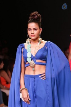 Bollywood Celebrities at IIJW 2015 Show - 62 of 90