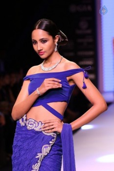 Bollywood Celebrities at IIJW 2015 Show - 70 of 90