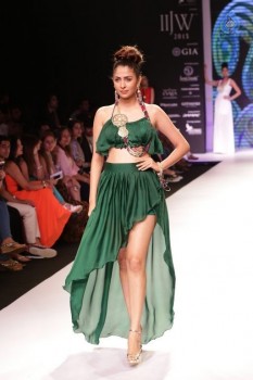 Bollywood Celebrities at IIJW 2015 Show - 87 of 90