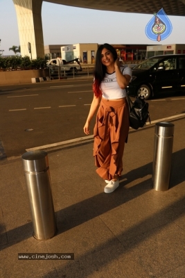 Bollywood Celebrities Spotted at Airport - 18 of 39