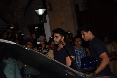Sridevi Death- Celebs Visit Anil Kapoor Set 1 - 5 of 21