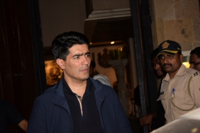 Sridevi Death- Celebs Visit Anil Kapoor Set 1 - 10 of 21