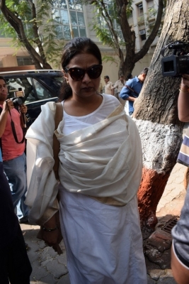 Sridevi Death- Celebs Visit Anil Kapoor Set 1 - 17 of 21