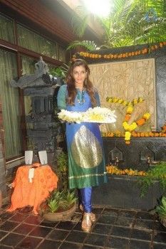 Bollywood Stars Celebrates Ganesh Festival 2015 - 35 of 63