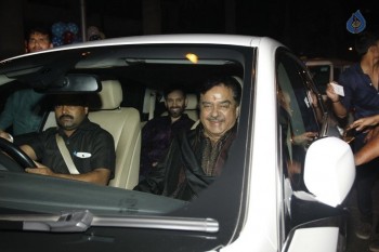 Celebrities at Amitabh Bachchan Hosted Diwali 2015 Party 1 - 83 of 106