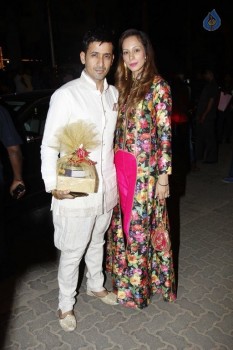 Celebrities at Amitabh Bachchan Hosted Diwali 2015 Party 1 - 94 of 106