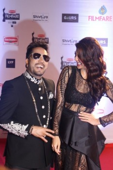 Celebrities at Filmfare 2016 Awards 1 - 29 of 84
