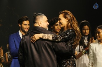 Celebrities at LFW Summer 2017 - 62 of 84