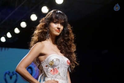 Celebrities at LFW Winter 2017 Show - 1 of 40