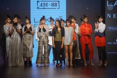 Celebrities at LFW Winter 2017 Show - 3 of 40