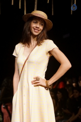 Celebrities at LFW Winter 2017 Show - 23 of 40